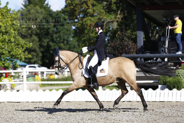 Marii-Heleen Raidmets ja Rokit. Foto: Celin Lannusalu